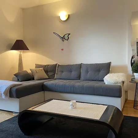 App Rebecca - Private Pool