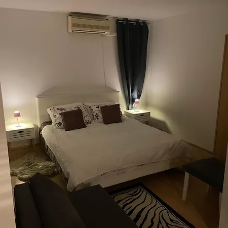 App Rebecca - Private Pool 布罗托尼贾