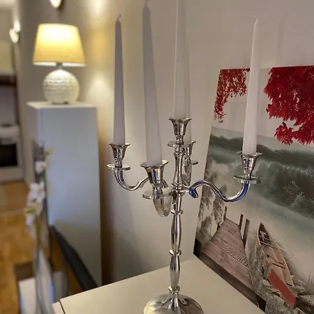 Apartment App Rebecca