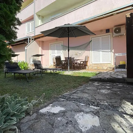 Apartment App Rebecca Brtonigla