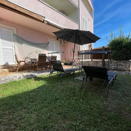 Apartment App Rebecca Brtonigla