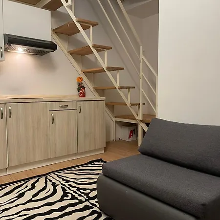 App Rebecca - Private Pool