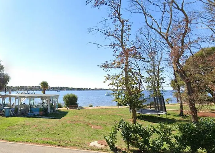 App Rebecca - Private Pool 브르토니글라