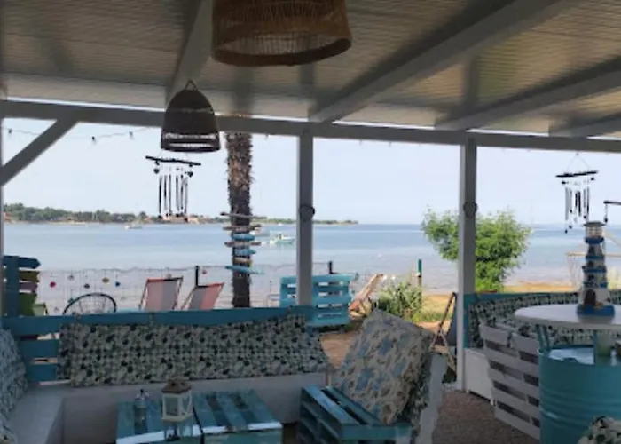 App Rebecca - Private Pool 브르토니글라