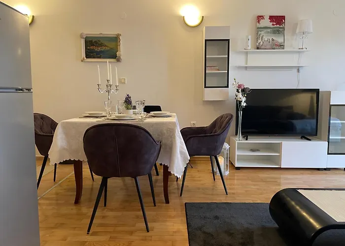 App Rebecca - Private Pool *