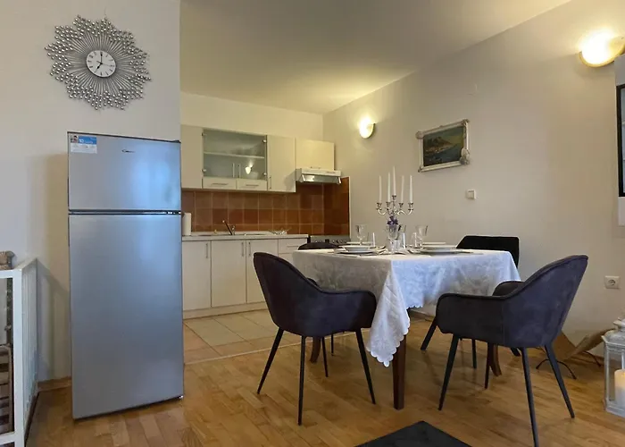 App Rebecca - Private Pool 아파트