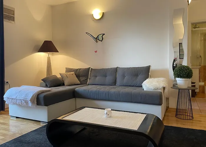 App Rebecca - Private Pool