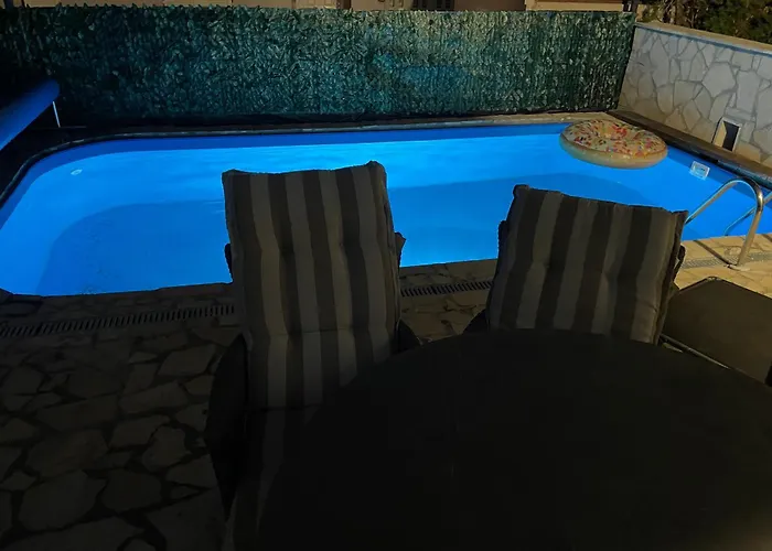 App Rebecca - Private Pool 아파트 *